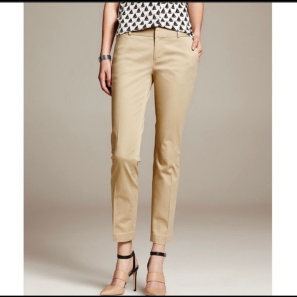Classic khaki chino